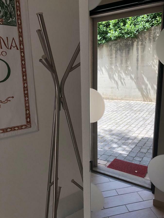 La Dolce Vita studio with free private parking Siena Esterno foto